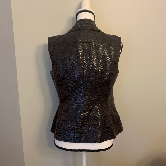 V Cristina Dark Brown faux snake skin/brass studs - Picture 3 of 4